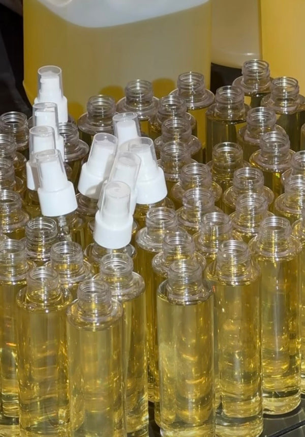 GLOSSY BAWDY OIL