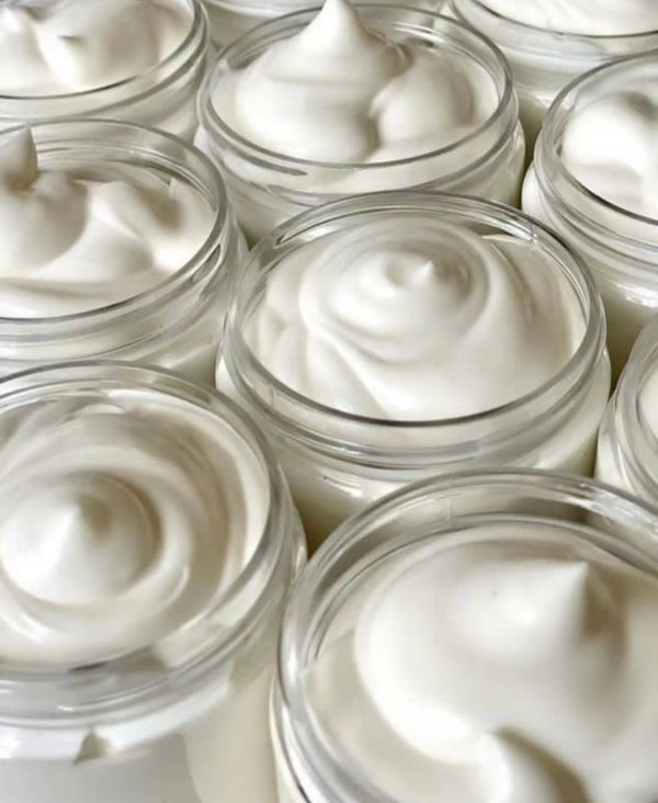 GLOSSY BAWDY BUTTER